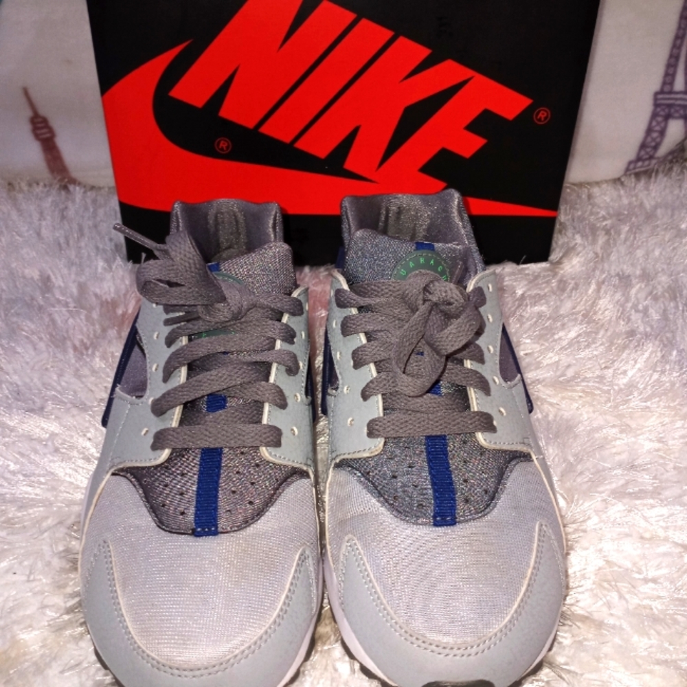 NIKE Air Jordan 1 Sneakers w/box!